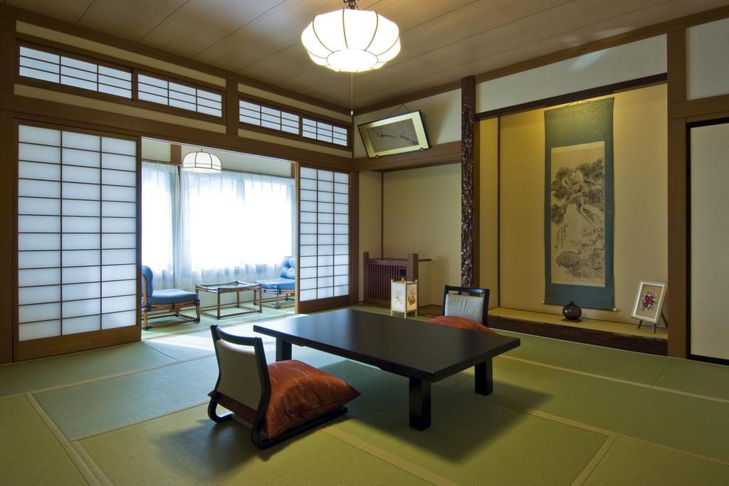 Ekinariya Ryokan Kusatsu  Bilik gambar