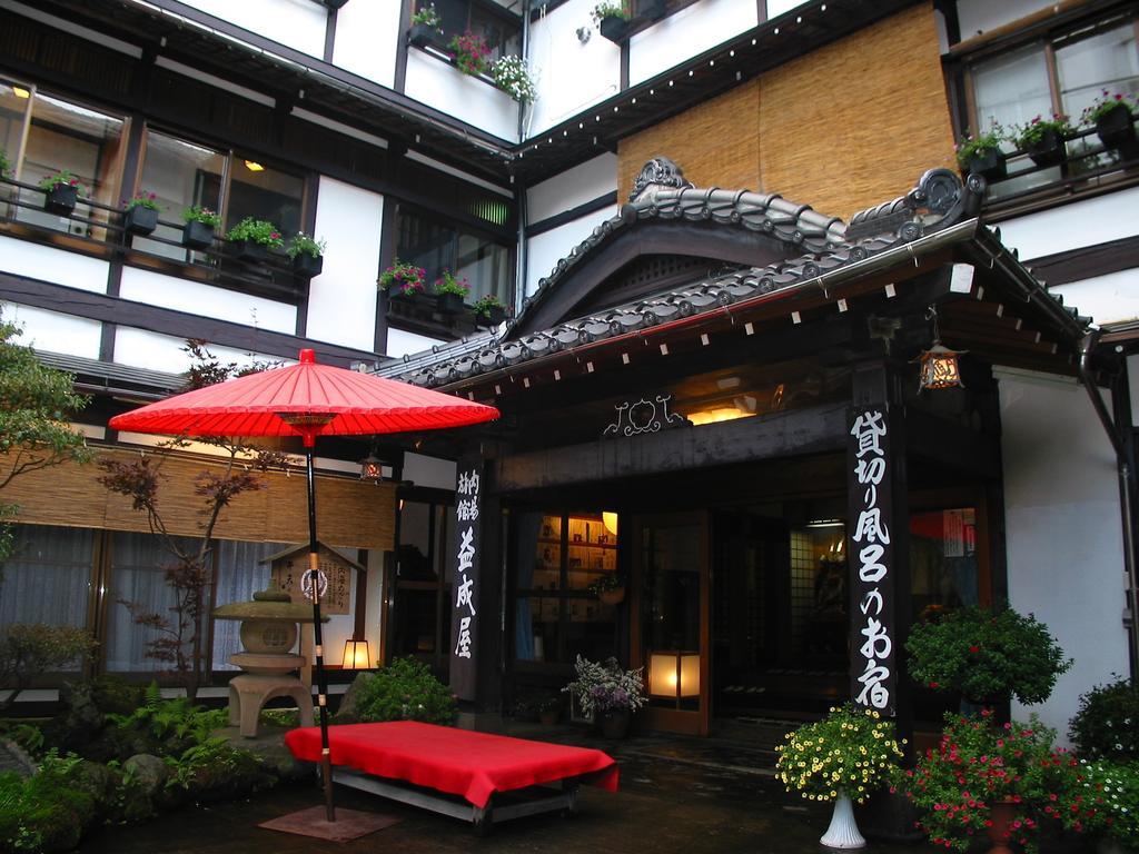 Ekinariya Ryokan Kusatsu  Luaran gambar